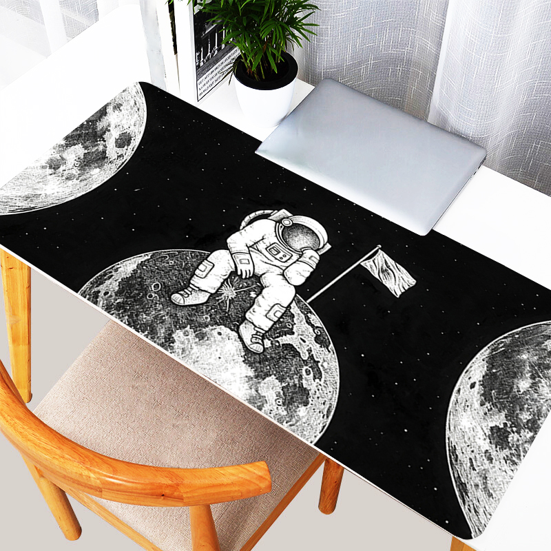 Gaming Laptop Essential Accessories - Astronauten Schwarz-Weiß Mauspad Gamer Essential XXL